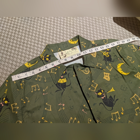 Kitschy witch shirt size small (man) - Picture 7 of 7